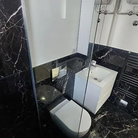 S&n Apartment